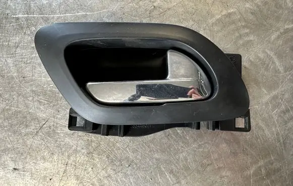 Peugeot 3008 I Front door interior handle 9683446577 9683446077