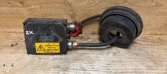 BMW 5 E39 Headlight ballast module Xenon 8387114