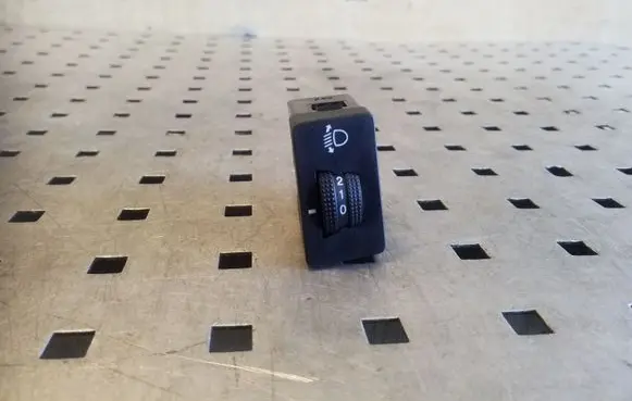 Hyundai ix35 Headlight level height control switch 937602S9009P