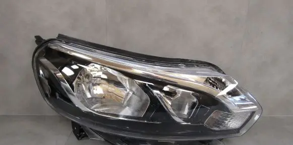 Toyota Proace Headlight/headlamp 9808581180 0019715304 31032017