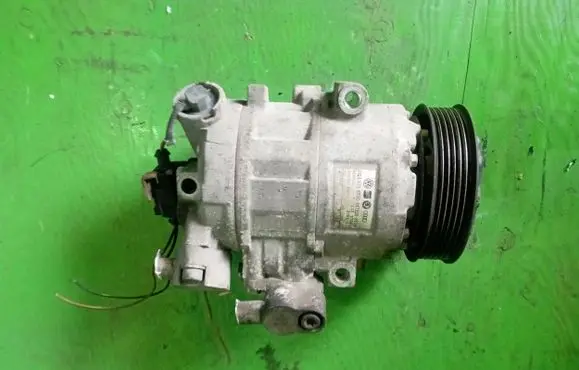Skoda Fabia Mk1 (6Y) Air conditioning (A/C) compressor (pump) 6Q0820803D