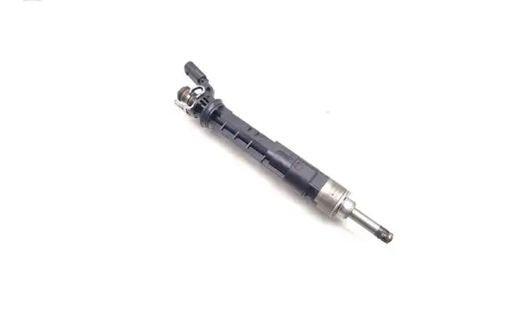 Mercedes-Benz A W176 Fuel injector A2820700087 166002932R