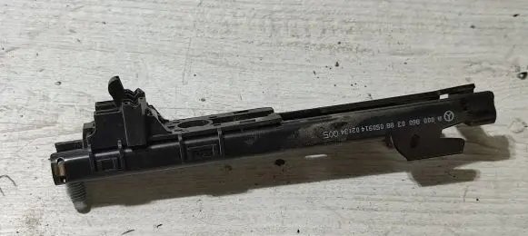 Mercedes-Benz CLA C117 X117 W117 Seat belt height adjuster A0008600388 880509140283