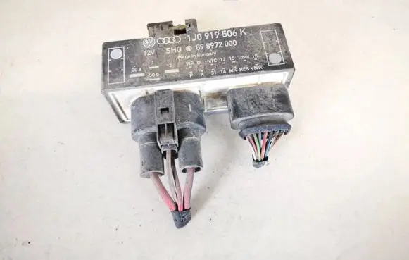 Skoda Octavia Mk1 (1U) Coolant fan relay 1j0919506k 898972000