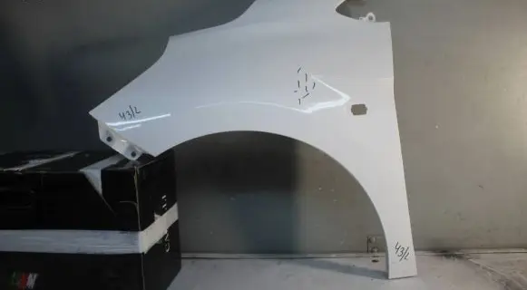 Opel Karl Fender mounting bracket
