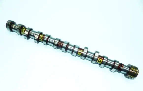 Volkswagen PASSAT B6 Camshaft 03H102G