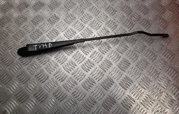 Mercedes-Benz S W126 Front wiper blade arm