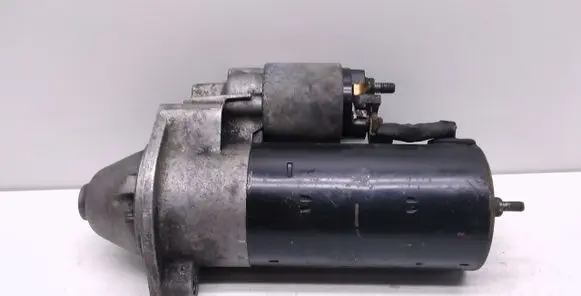 Volkswagen PASSAT B5.5 Starter motor 068911024F 030905