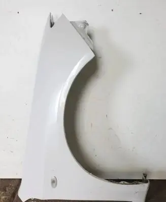 Subaru Impreza III Fender