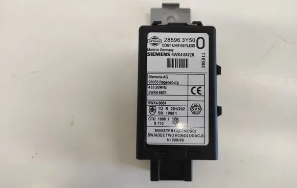 Nissan X-Trail T30 Door central lock control unit/module 285963Y50 5WK46472B