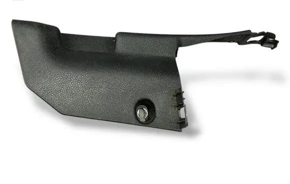 Foot area side trim