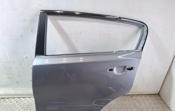 KIA Sportage Rear door