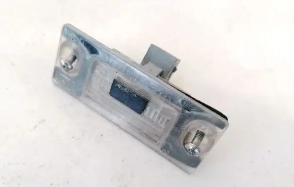 Audi A3 S3 8L Number plate light 8d9943021