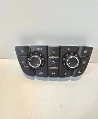 Opel Astra J Climate control unit 13360107 28299873 120926A20209