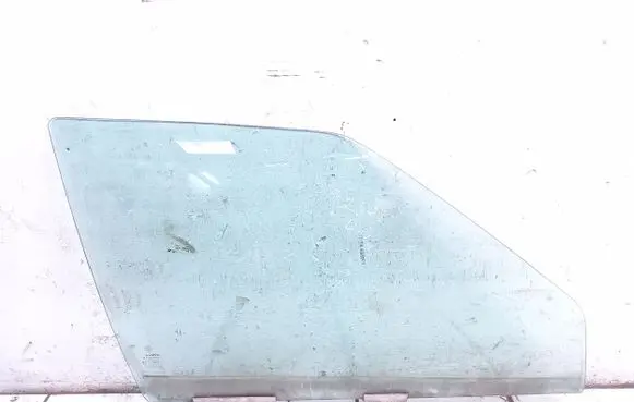 Volvo S70 V70 V70 XC Front door window glass four-door AS2