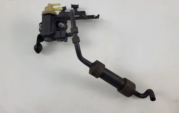 Volkswagen PASSAT CC Turbo solenoid valve 1k0906627B