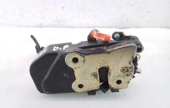 Chrysler Sebring (ST-22 - JR) Front door lock