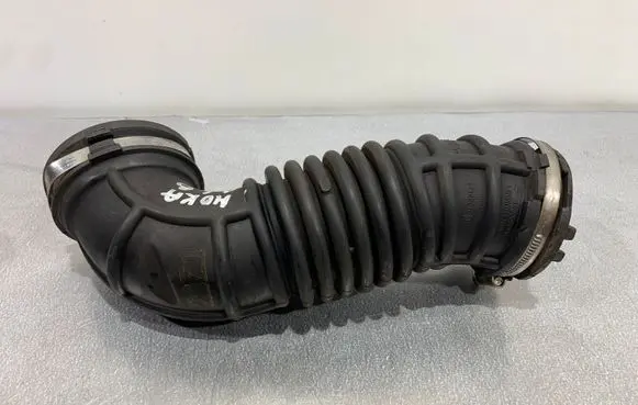 Opel Mokka Air intake hose/pipe 95022171