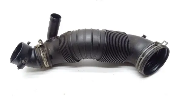 Volkswagen Tiguan Intercooler hose/pipe 5N0129656