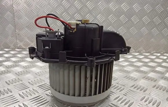 Citroen C4 I Picasso Front door blower motor 5E2228100