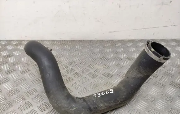 Intercooler hose/pipe