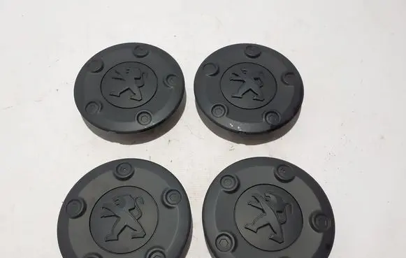 Peugeot Expert R16 wheel hub/cap/trim 9677413577