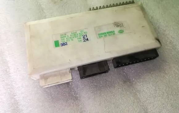BMW 5 E39 Comfort/convenience module 61356922152 61356922273 6922152