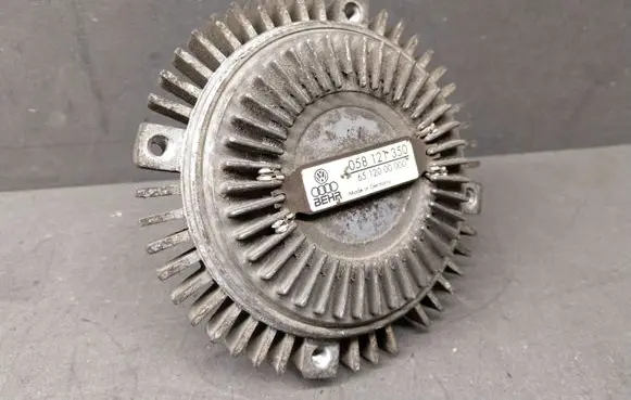 Volkswagen PASSAT B5.5 Viscous fan clutch 058121350