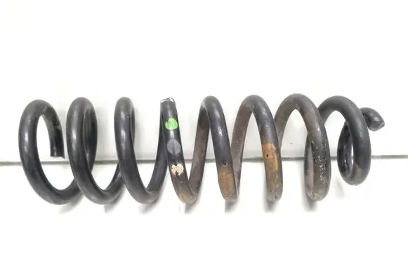 Mercedes-Benz C W205 Rear coil spring