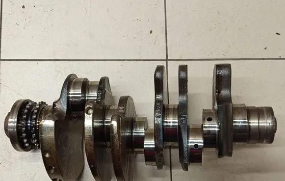 Audi A4 S4 B7 8E 8H Crankshaft 