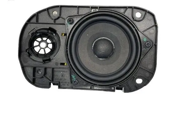 BMW 1 F40 Front door speaker 6830433 2622778