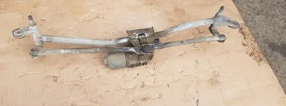Audi A4 S4 B7 8E 8H Front wiper linkage and motor 8E1955119 8E1955023E
