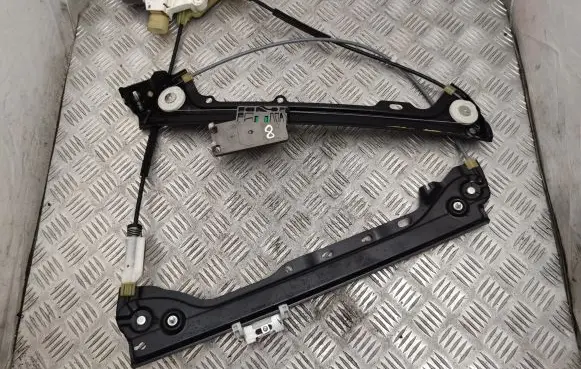 BMW 3 E92 E93 Front door electric window regulator 983572 7193455