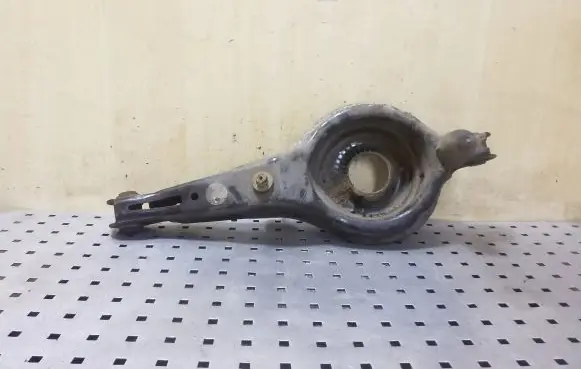 Volvo V40 Rear upper control arm/wishbone