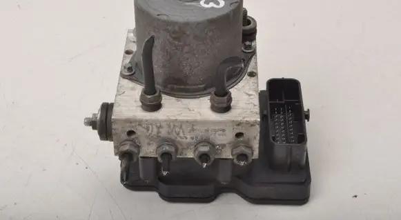 Skoda Fabia Mk3 (NJ) ABS Pump 6C0614517K