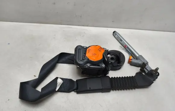 Nissan Qashqai Front seatbelt 868844EA2A