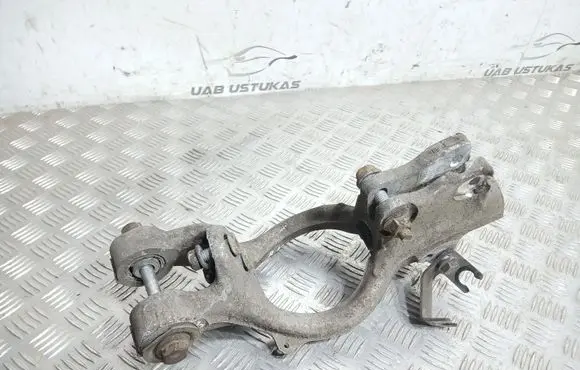 Opel Astra J Front wheel hub spindle knuckle