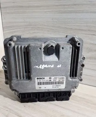 Renault Megane III Engine control unit/module 0281015676 237100055R