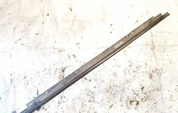 Audi A4 S4 B5 8D Front door glass trim molding 8d0837478