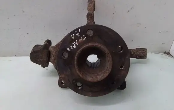 Renault Trafic II (X83) Front wheel hub