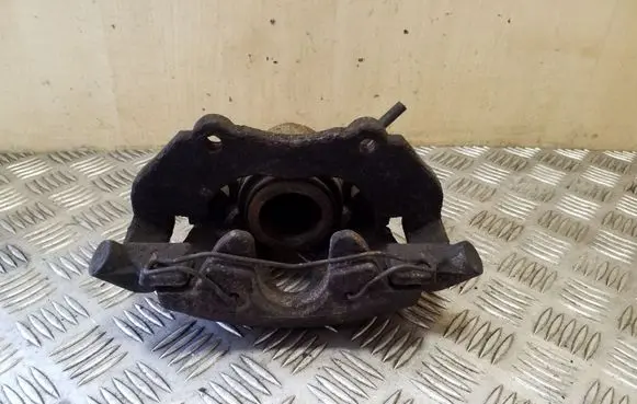 Ford Kuga I Front brake caliper