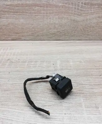 BMW 5 E39 Central locking switch button 8360828