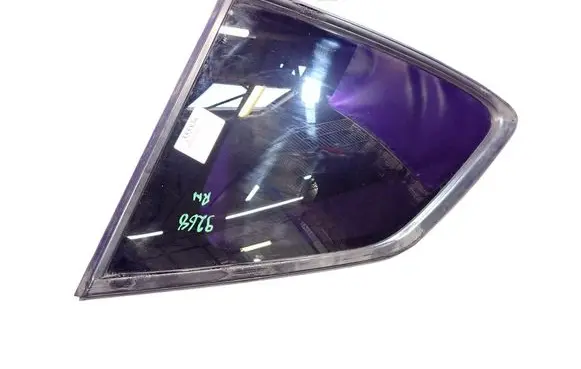 Subaru Outback Rear side window