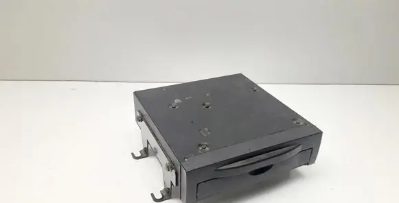 Volvo XC90 CD/DVD changer 31310241