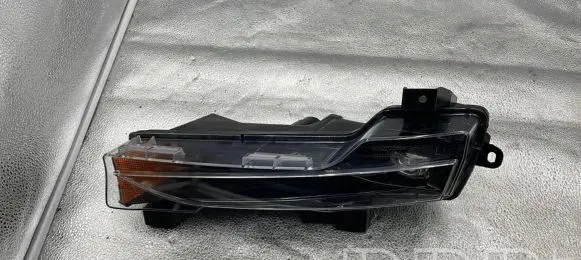 Tesla Model Y Front fog light 107739100E