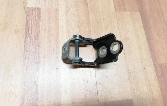 Rear door lower hinge