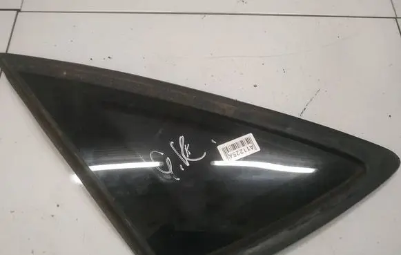 Ford Mondeo MK IV Rear side window AS2
