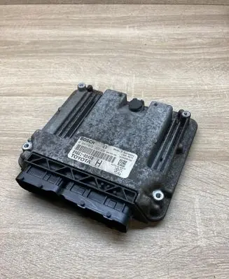 Toyota Yaris Engine control unit/module ECU 896610D450