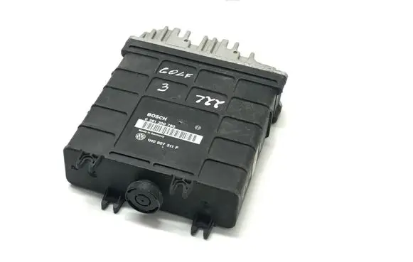 Volkswagen Golf III Engine control unit/module 1H0907311F 0261200760