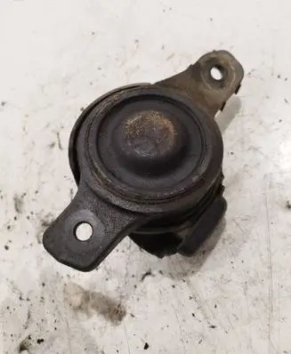 Subaru Forester SH Engine mount bracket